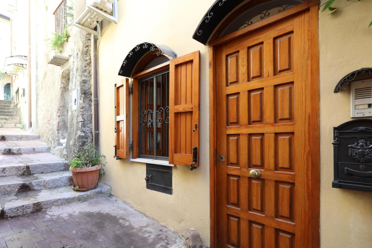 Porta Catania & Duomo Cozy Apartment Taormina Exteriör bild
